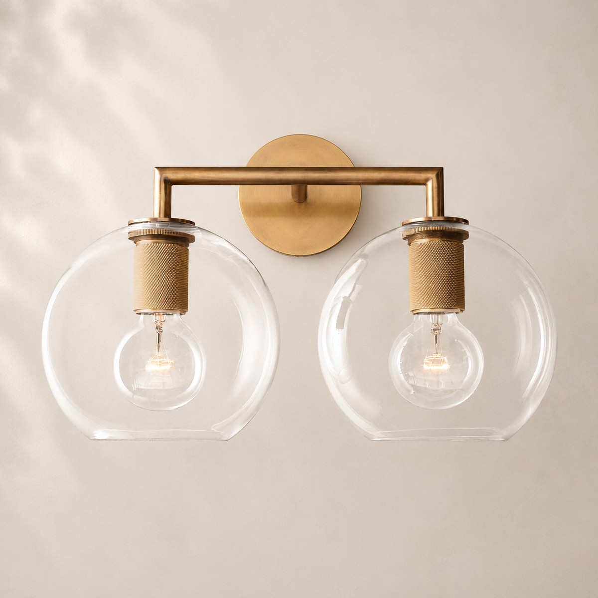 Utivo Globe Sconce
